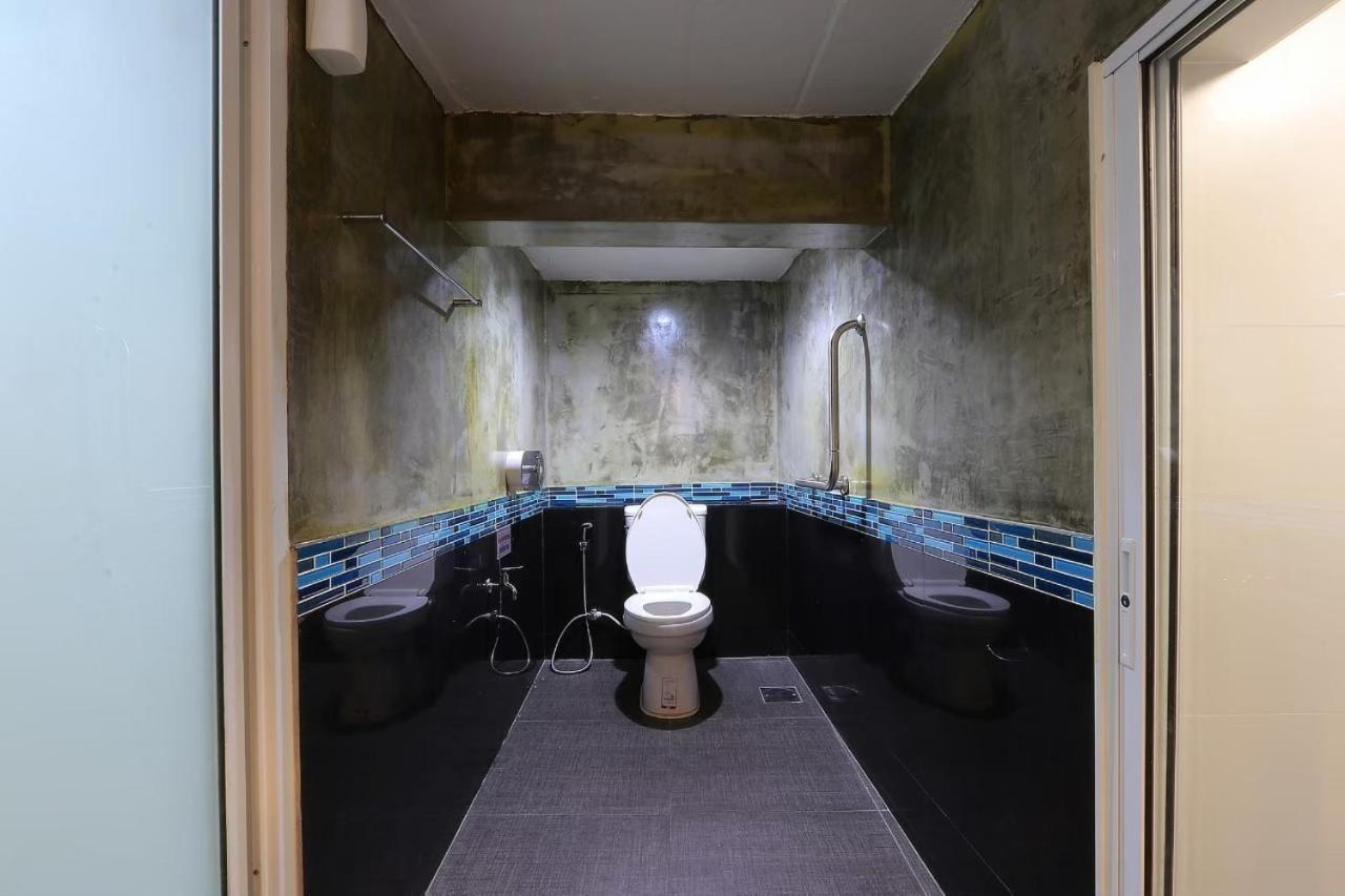 Baankhon Private Room In Thai House Check In By Yourself Code Inbox Adult Only Bangkok Kültér fotó